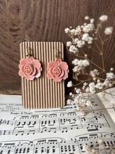 Bigiotteria vintage - Coppia di ORECCHINI, in resina, Fiori ROSE ROSA, Pendenti