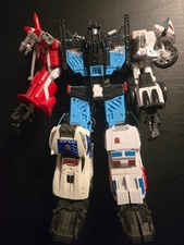 Transformers KO Defensor Set Combinatore 5 in 1 con Kit di Aggiornamento