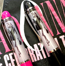 MADONNA 2 SEX PEN VESTITI