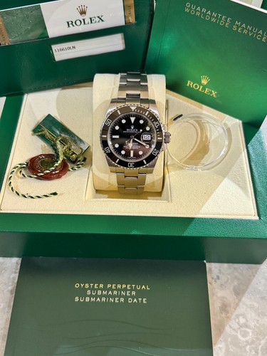 Rolex submariner date 116610ln - rolex,