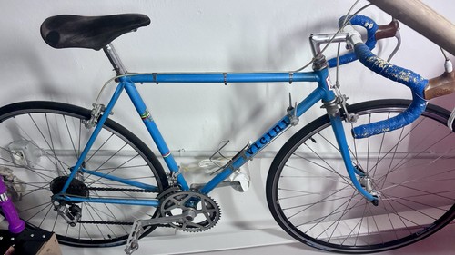Bici vintage vicini - bici,