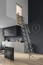 SCALA RETRATTILE A PARETE Cm