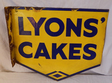 A vintage 1925-1939 Lyons
