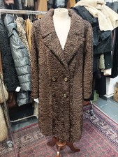 Persiano Marrone Con Bottoni