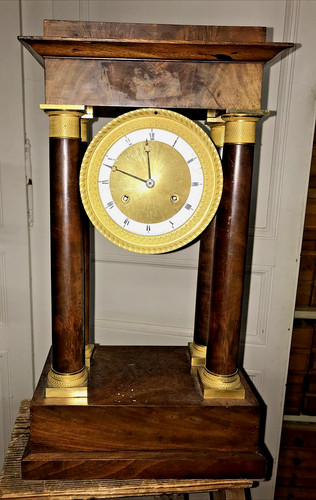 Grande pendule portique