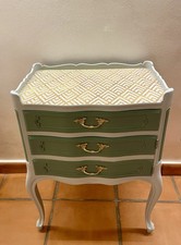 COPPIA DI ELEGANTI COMODINI