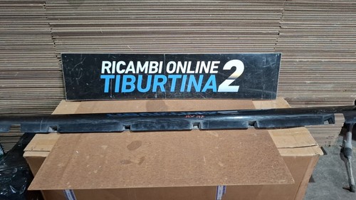 Minigonna sinistra lancia