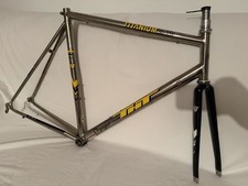 Cuadro Tht  Voyager Titanium