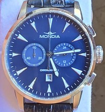 Cronografo Mondia con cinturino in pelle. Diametro 42 mm.