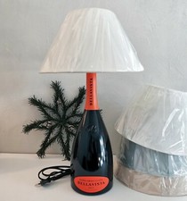 Lampada con bottiglia di