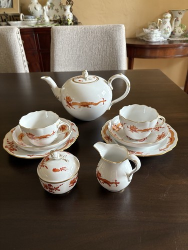 Meissen red court dragon - red,