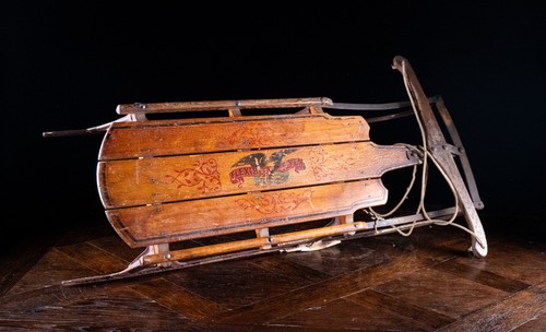 Antica slitta volantino