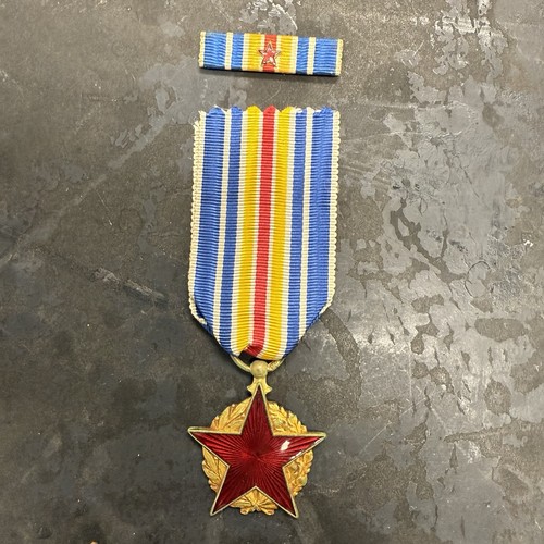 Medaglia stella rossa ferita