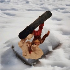 Statuetta scheletro sciatore