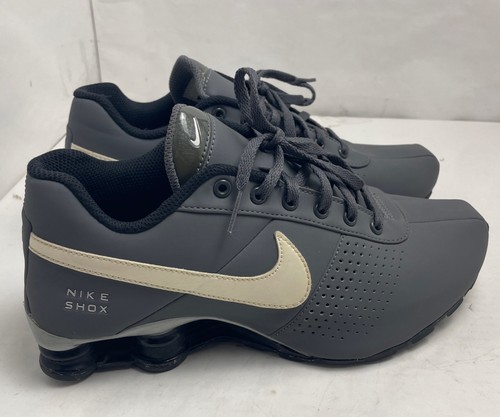 Nike shox sneakers 5y - nz, 6.5y