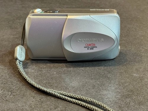 Fotocamera digitale compatta