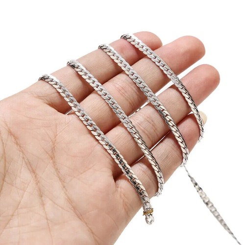 Collana catena piatta