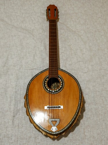 Antica mandola chitarra - chitarra, a