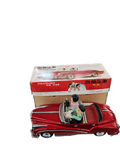 Giocattolo d'epoca in latta