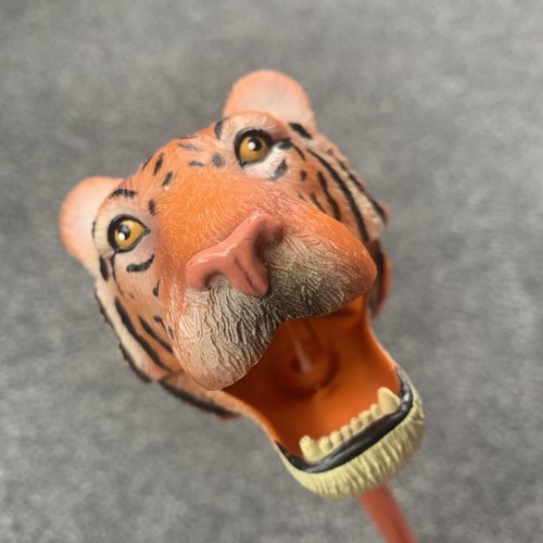 Vintage tiger head - tiger, pincher