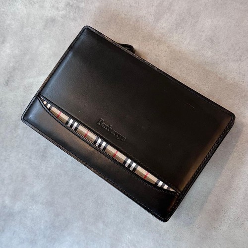 Burberry embossed logo inner - burberry,