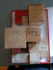 Lotto di 14 valvole militari americane ghianda ed ex WEHRMACHT