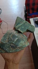 Pietra preziosa grezza grezza