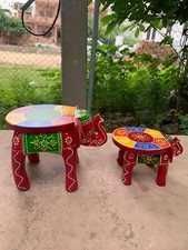 Sgabello elefante colorato in