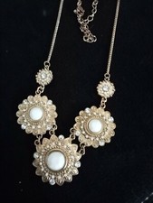 Collana floreale vintage