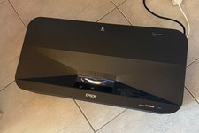 Epson EH-LS800B proiettore