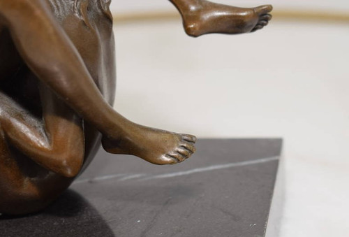 Statua bronzo donna - statua, scultura