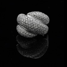 ANELLO INTRECCIO D'AMORE IN ORO BIANCO 18KT CON PAVE' DIAMANTI 1.76 CT NATURALI