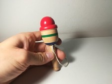 GIOCO IN LEGNO CON PALLINA DA