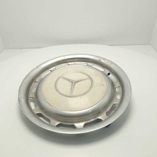 COPRICERCHIO BORCHIA COPPA COPPETTA RUOTA MERCEDES W114 W115 EPOCA COLOR AVORIO 
