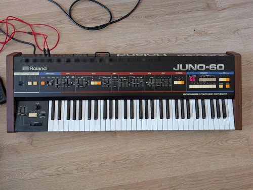 Roland juno analog synth - 60,