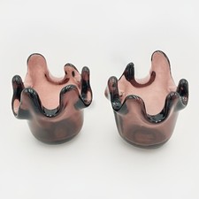 Coppia portacandele votivi fuoco e luce vetro riciclato spruzzo prugna firmati