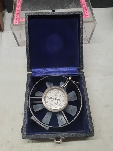 Anemometro cronometrico