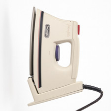 Ferro da Stiro DeLonghi SENZA