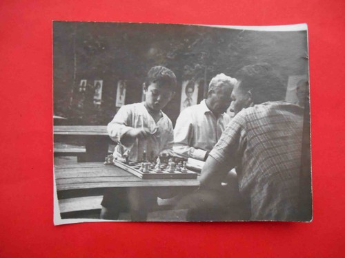 Scacchi ussr ragazzo gioca - scacchi,