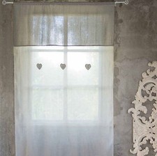 Tenda lunga o finestra cuori e