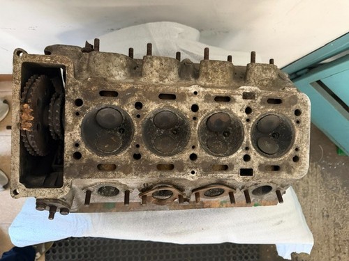 Fiat osca 1500 cylinder head - fiat,