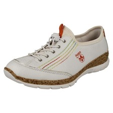 Scarpe Sportive Dettaliate