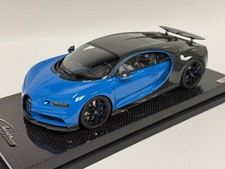 1/18 MR Collection Bugatti Chiron Sport Blu/Carbonio su base in carbonio BUG07B
