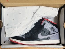 Air Jordan 1 Mid Nero Cemento