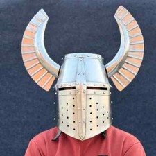 Elmetto medievale cavaliere