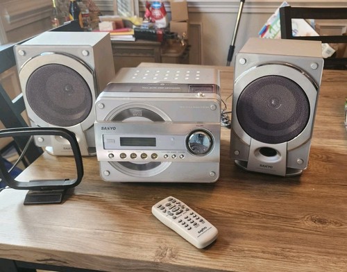 Sanyo audio system - sanyo, cd