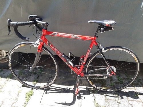 Bici corsa con telaio - bici, in