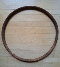 Antico cerchio per bicicletta