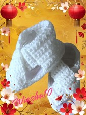 Sandali bianchi all'uncinetto