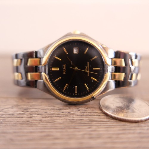 Pulsar analog wristwatch with - pulsar,